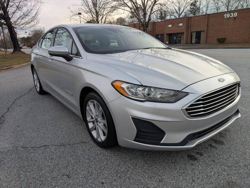 2019 Ford Fusion Hybrid SE