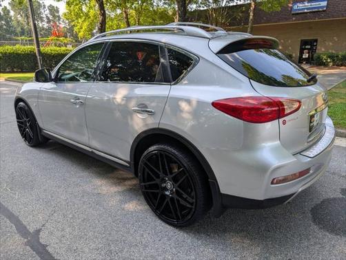 2017 INFINITI QX50 Base