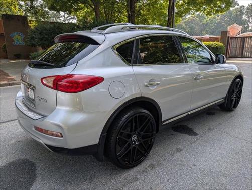 2017 INFINITI QX50 Base