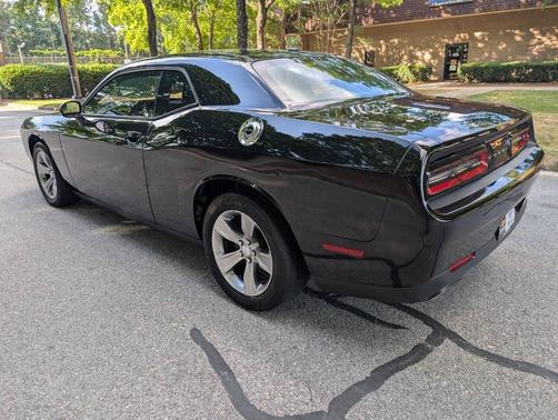 2015 Dodge Challenger SXT