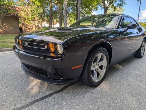 2015 Dodge Challenger SXT