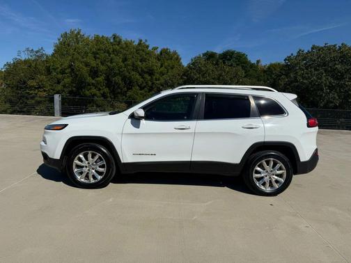 2014 Jeep Cherokee Sport