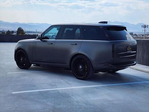 2024 Land Rover Range Rover P530 SE