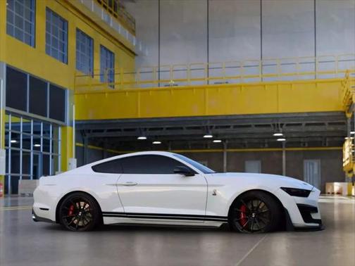 2021 Ford Shelby GT500 Base