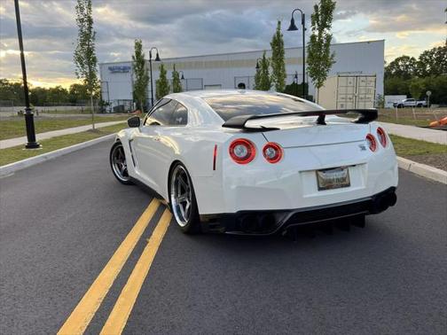 2016 Nissan GT-R Black Edition