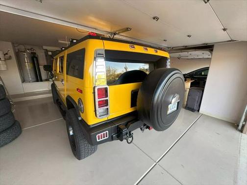 2005 Hummer H2 Base