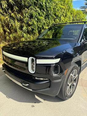 2022 Rivian R1T Launch Edition