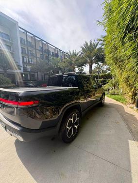 2022 Rivian R1T Launch Edition
