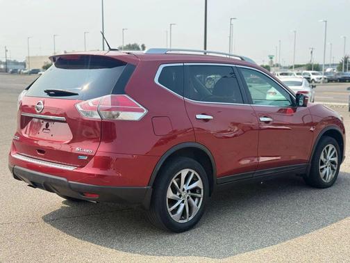 Burgundy 2015 Nissan Rogue SL