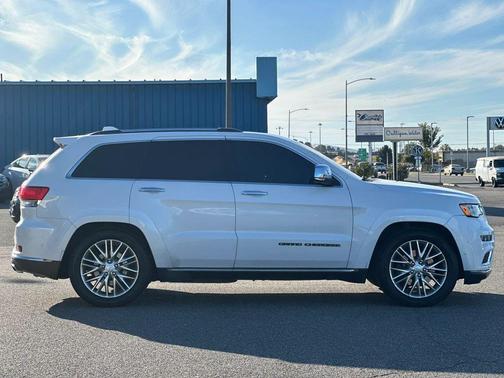 2018 Jeep Grand Cherokee Summit