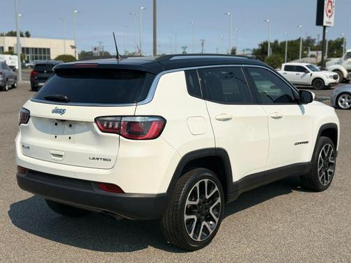 White Clearcoat 2018 Jeep Compass Limited