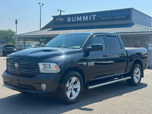Brilliant Black Crystal Pearl 2016 RAM 1500 Sport