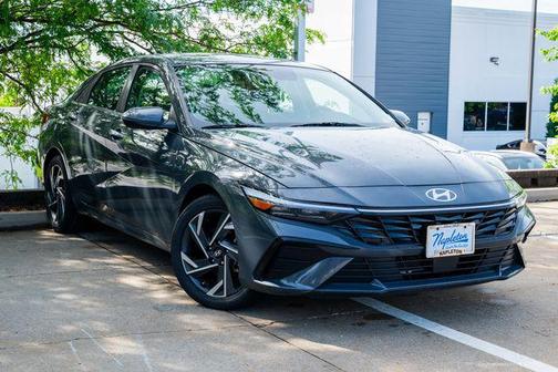 Ecotronic Gray 2025 Hyundai ELANTRA Limited