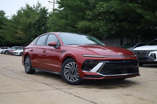 2025 Hyundai SONATA Hybrid Limited