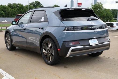 2025 Hyundai IONIQ 5 SEL