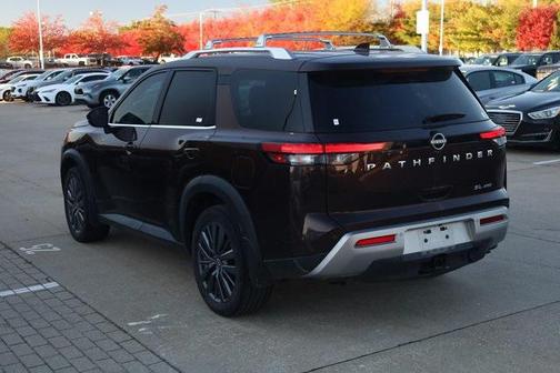 2022 Nissan Pathfinder SL 4WD