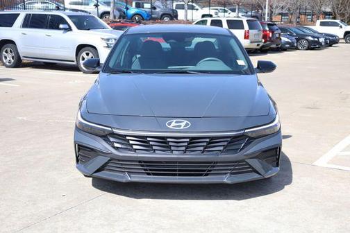 2025 Hyundai ELANTRA Sport