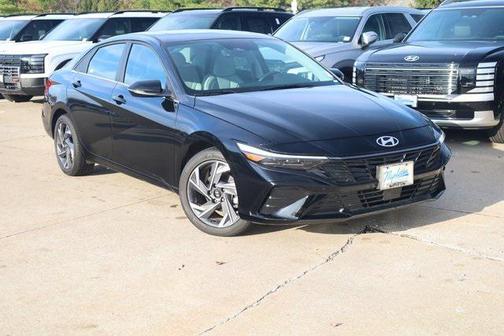 2025 Hyundai ELANTRA Limited