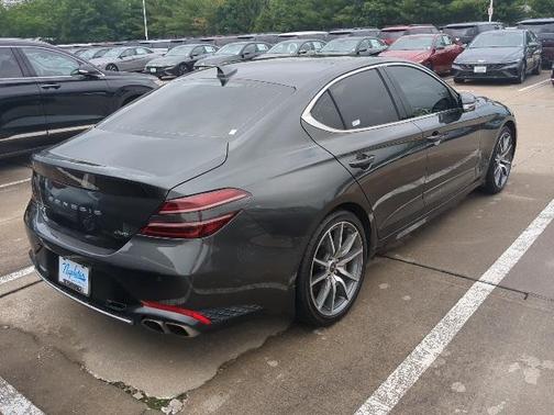 2022 Genesis G70 2.0T AWD