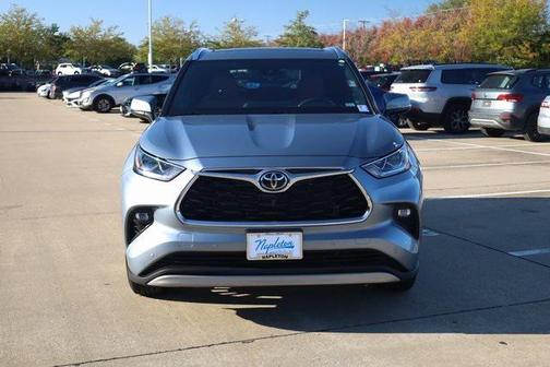 2021 Toyota Highlander Platinum