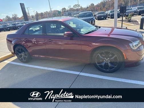 2022 Chrysler 300 S