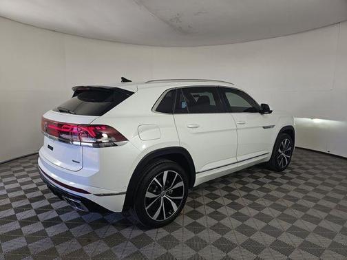 2024 Volkswagen Atlas Cross Sport 2.0T SEL Premium