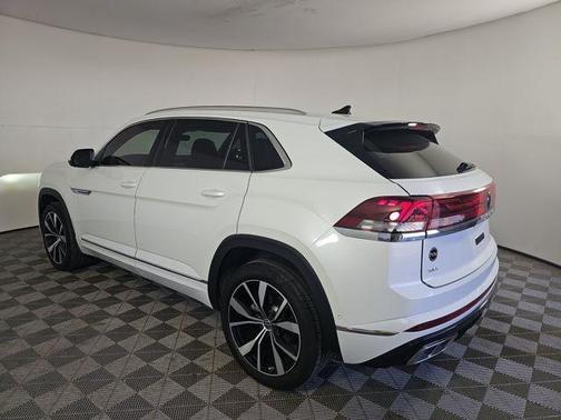 2024 Volkswagen Atlas Cross Sport 2.0T SEL Premium