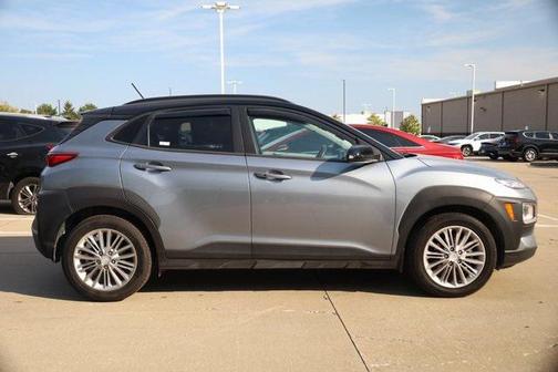 2021 Hyundai KONA SEL