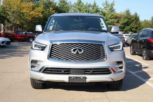 2022 INFINITI QX80 Luxe