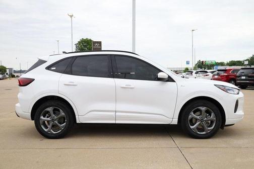 2023 Ford Escape ST-Line Select