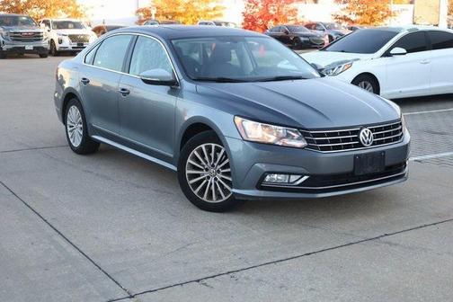 2016 Volkswagen Passat 1.8T SE w/Technology