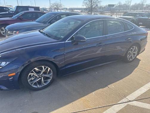 2022 Hyundai SONATA SEL