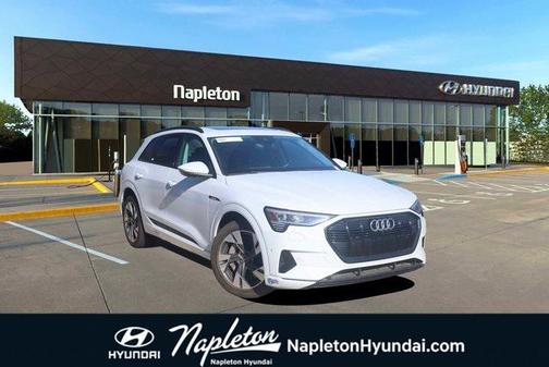 2021 Audi e-tron Premium