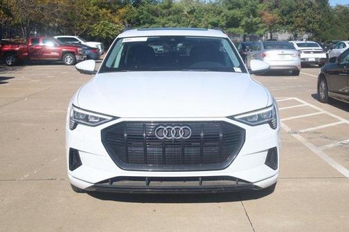 2021 Audi e-tron Premium