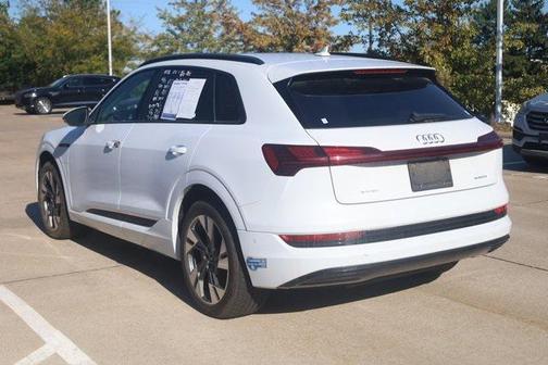 2021 Audi e-tron Premium