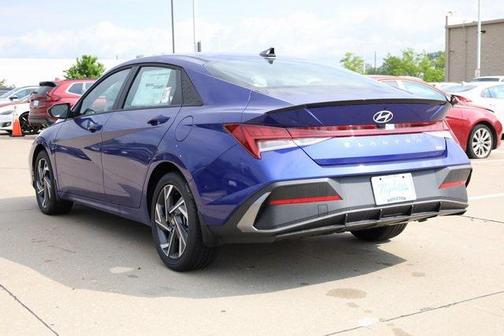 2025 Hyundai ELANTRA Sport
