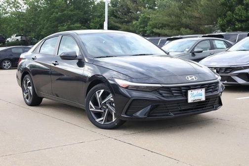 2025 Hyundai ELANTRA Sport