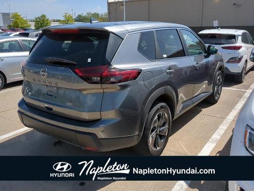 2024 Nissan Rogue SV