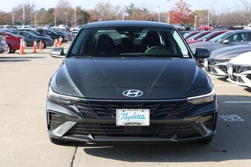 2025 Hyundai ELANTRA SEL