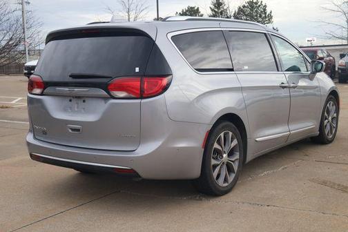 2019 Chrysler Pacifica Limited