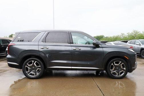 2025 Hyundai PALISADE SEL Premium