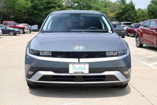 2025 Hyundai IONIQ 5 SE