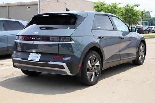 2025 Hyundai IONIQ 5 SE