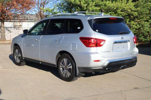 2020 Nissan Pathfinder S 2WD