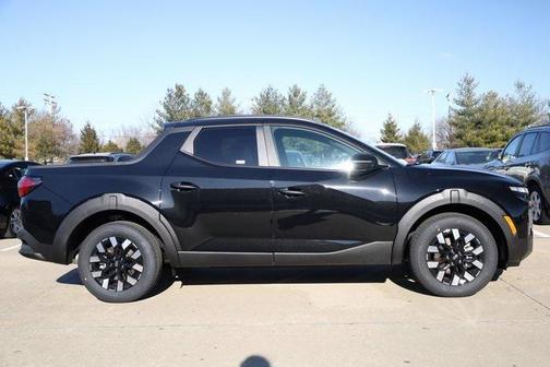 2025 Hyundai SANTA CRUZ SEL Activity