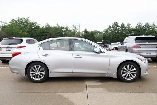 2014 INFINITI Q50 Premium