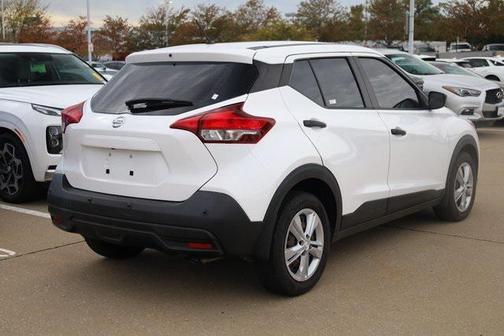 2020 Nissan Kicks S