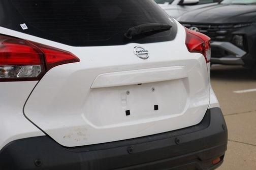 2020 Nissan Kicks S
