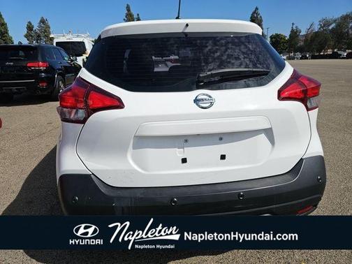 2020 Nissan Kicks S