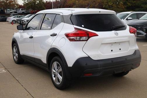 2020 Nissan Kicks S